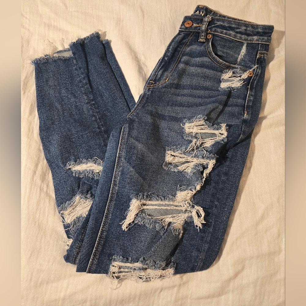 American Eagle Outfitters Distressed Denim Stretch Mom Jeans‎